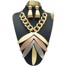 Load image into Gallery viewer, Yulaili 2017 Wholesale Cheap Fashion Dubai Decorousness Jewelry Sets Gold-color Rose Gold  Big Leaf Shape Pendant Necklace
